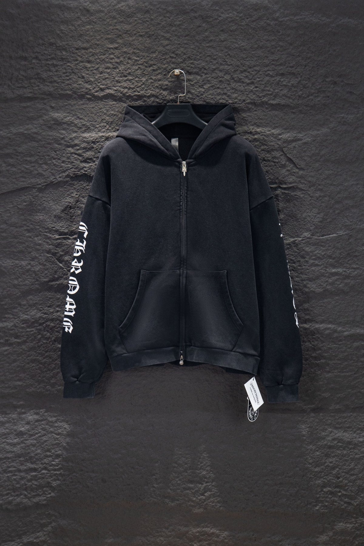 Classic Fit Hoodie-1002