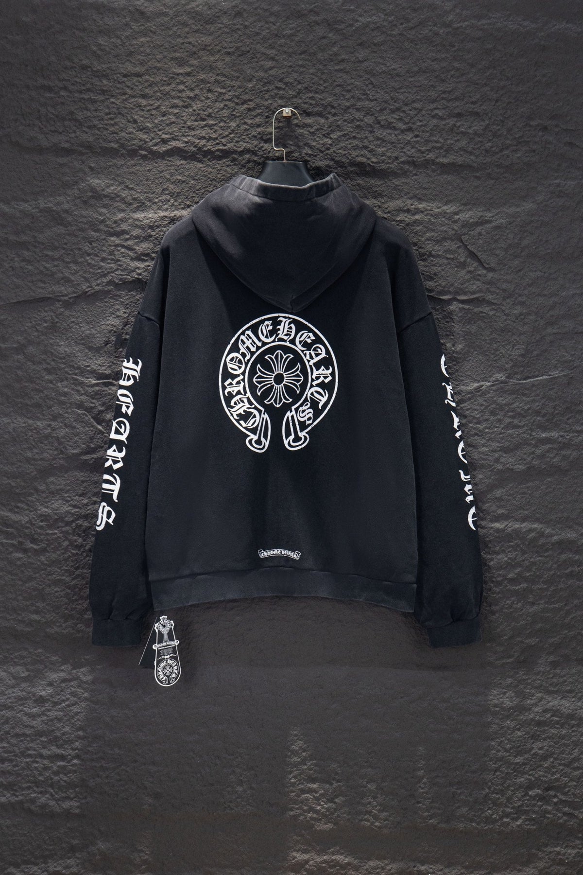 Classic Fit Hoodie-1002