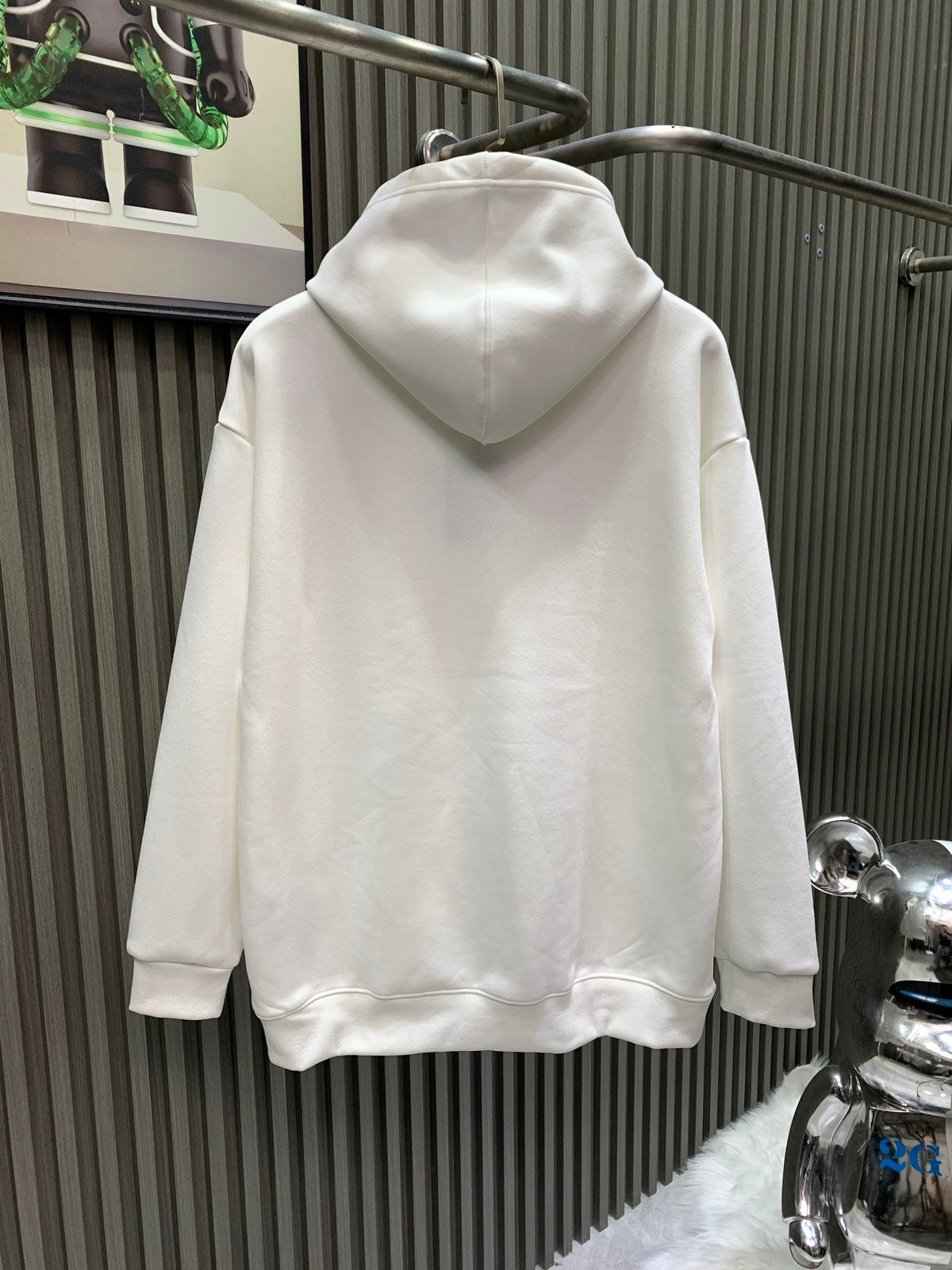Classic Fit Hoodie-1022