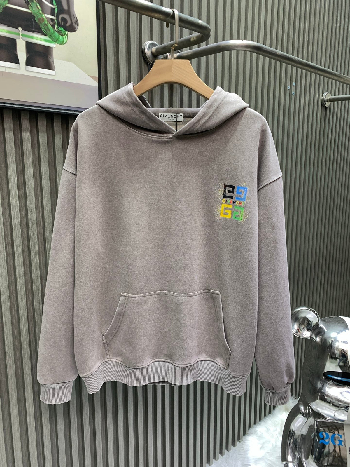 Classic Fit Hoodie-1024