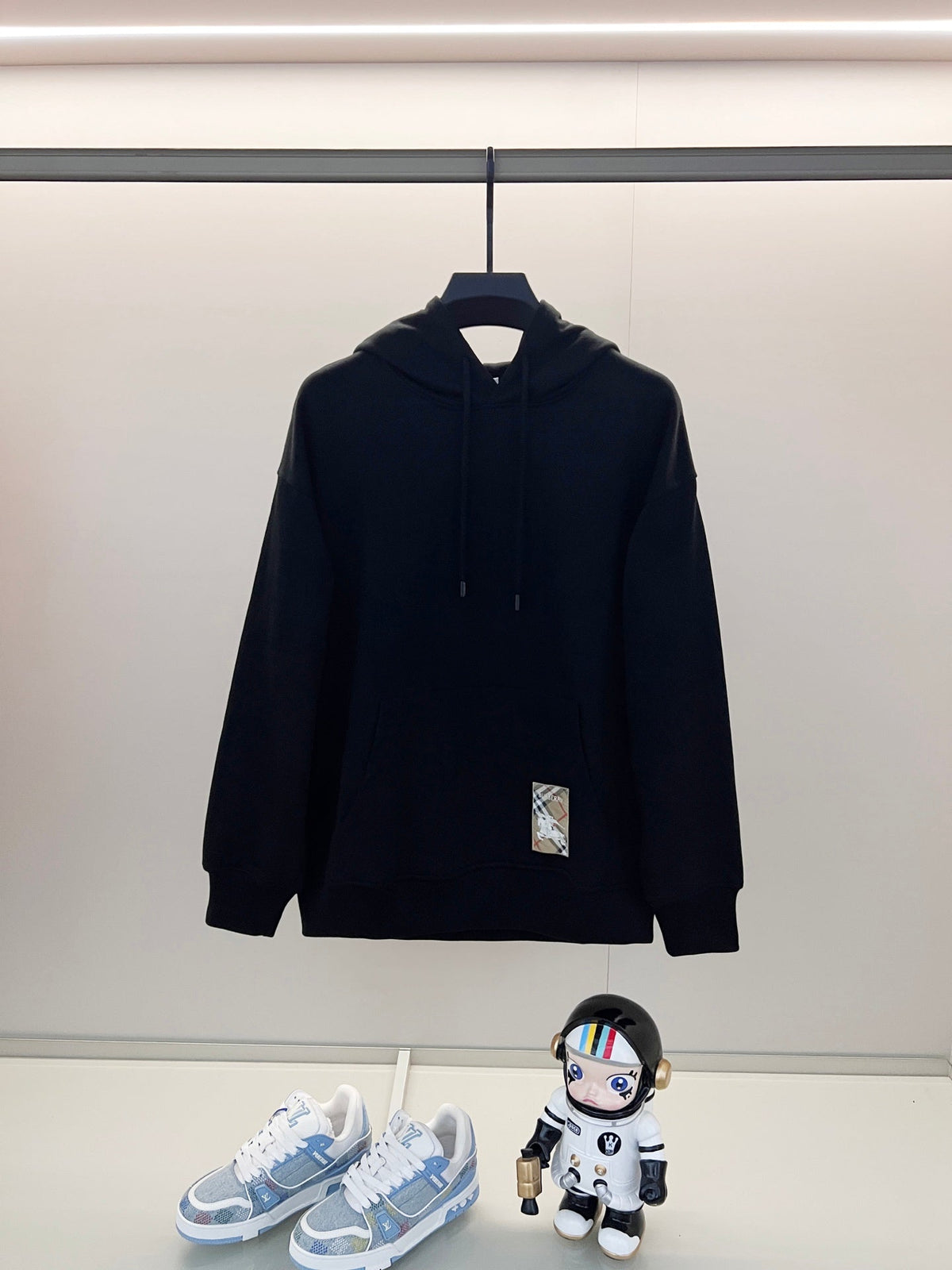 Classic Fit Hoodie-1031
