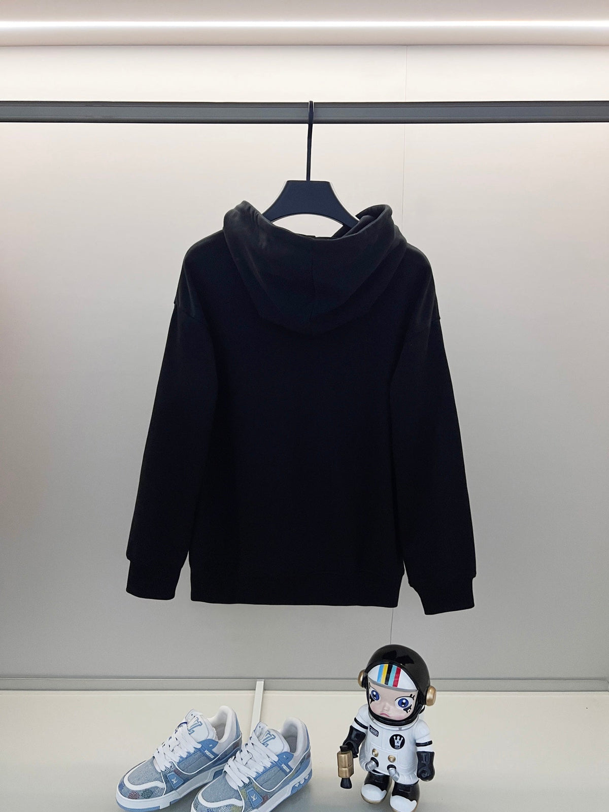 Classic Fit Hoodie-1031
