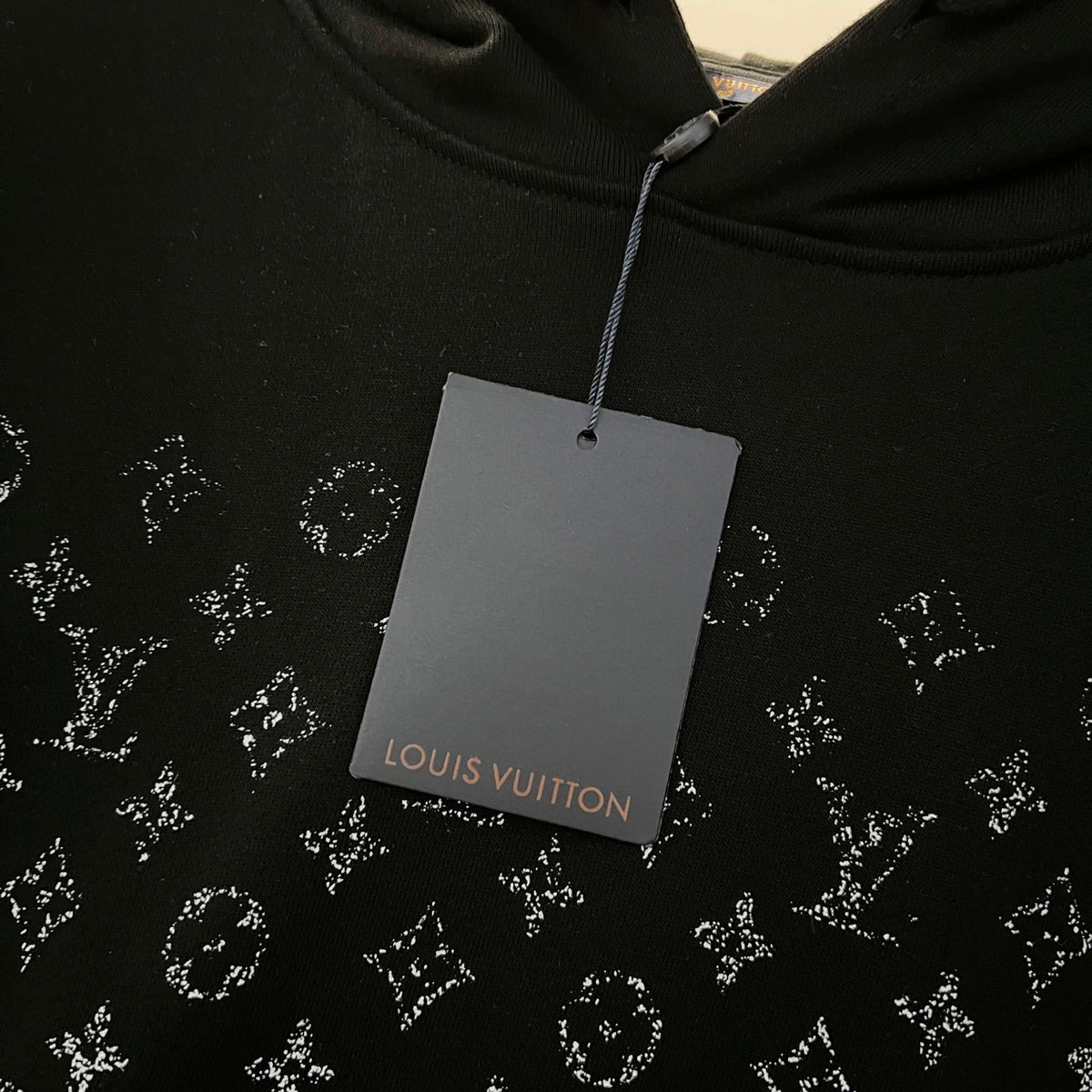 Classic Fit Hoodie-1040