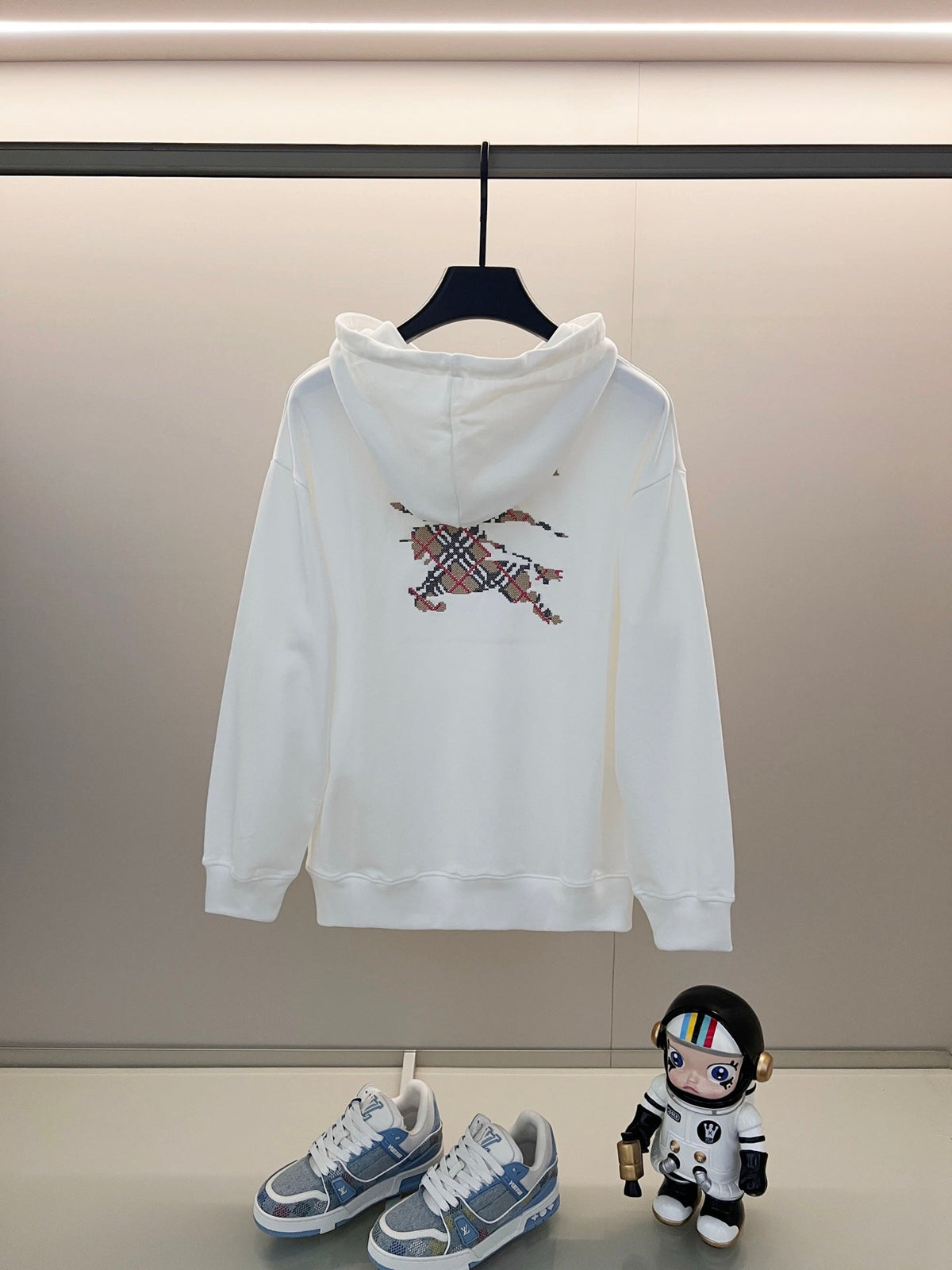 Classic Fit Hoodie-1045