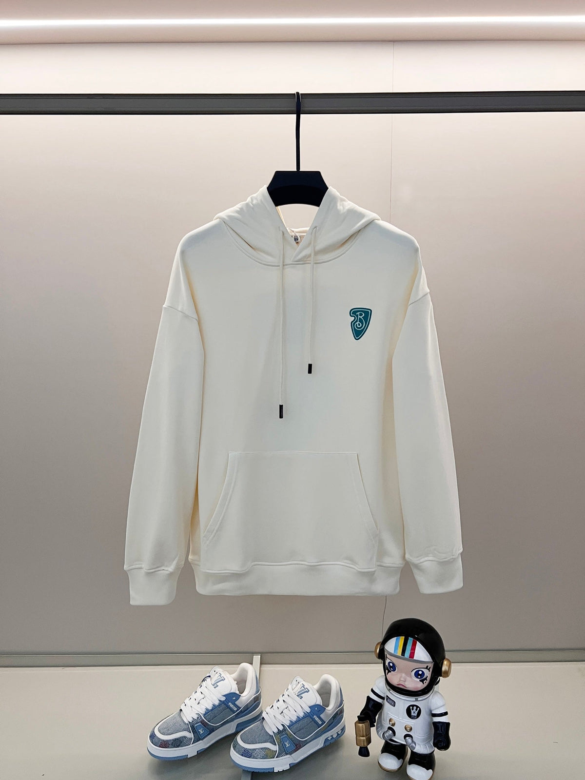 Classic Fit Hoodie-1047