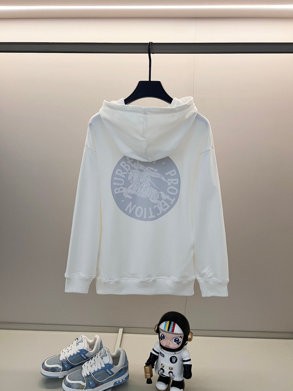 Classic Fit Hoodie-1049