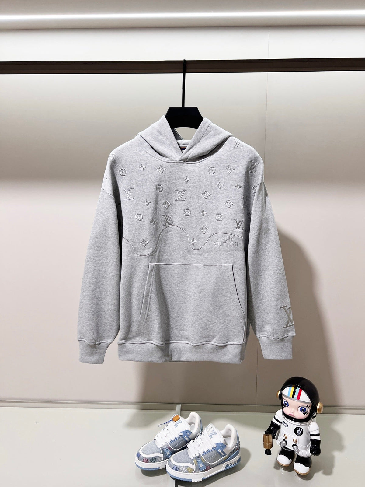 Classic Fit Hoodie-1068