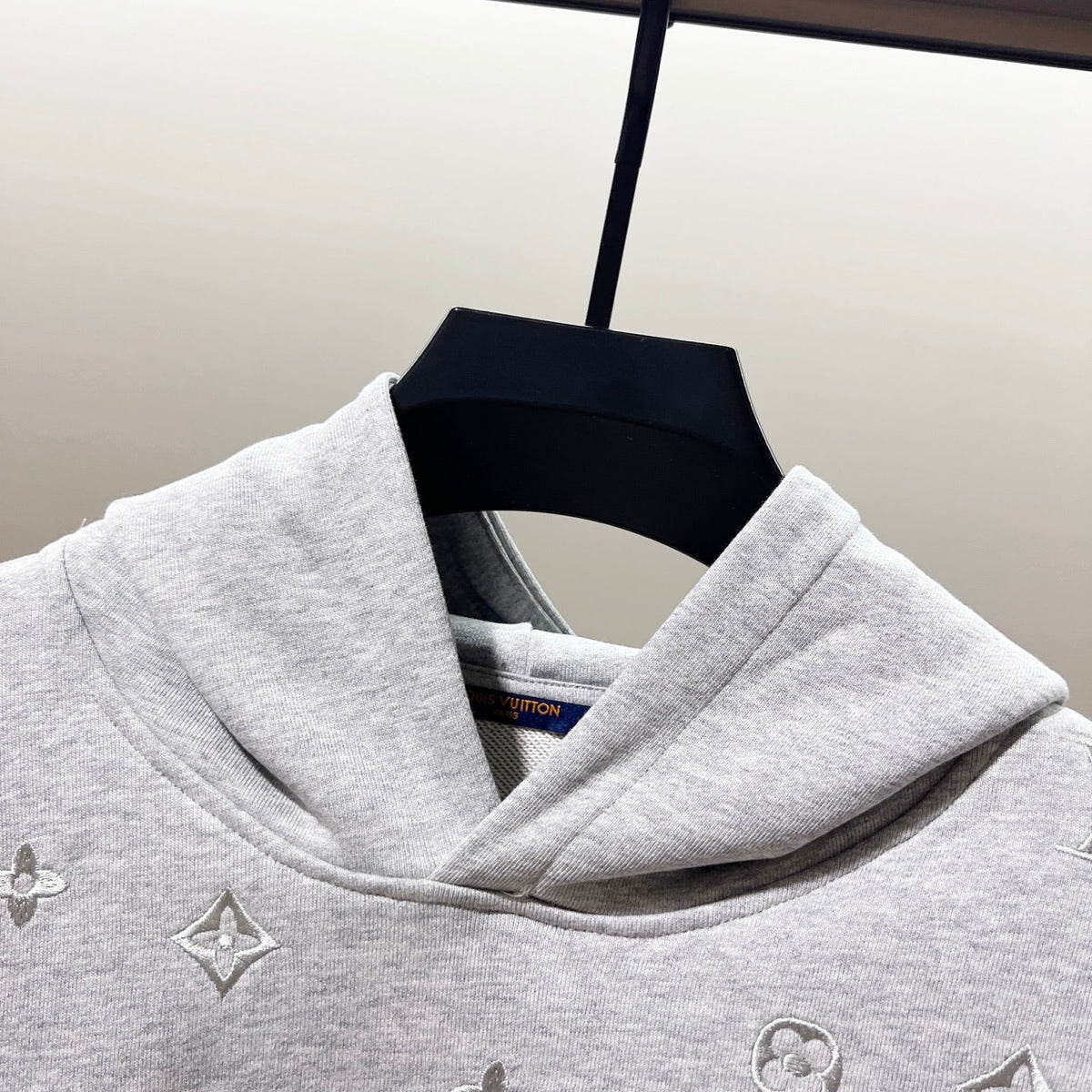 Classic Fit Hoodie-1068