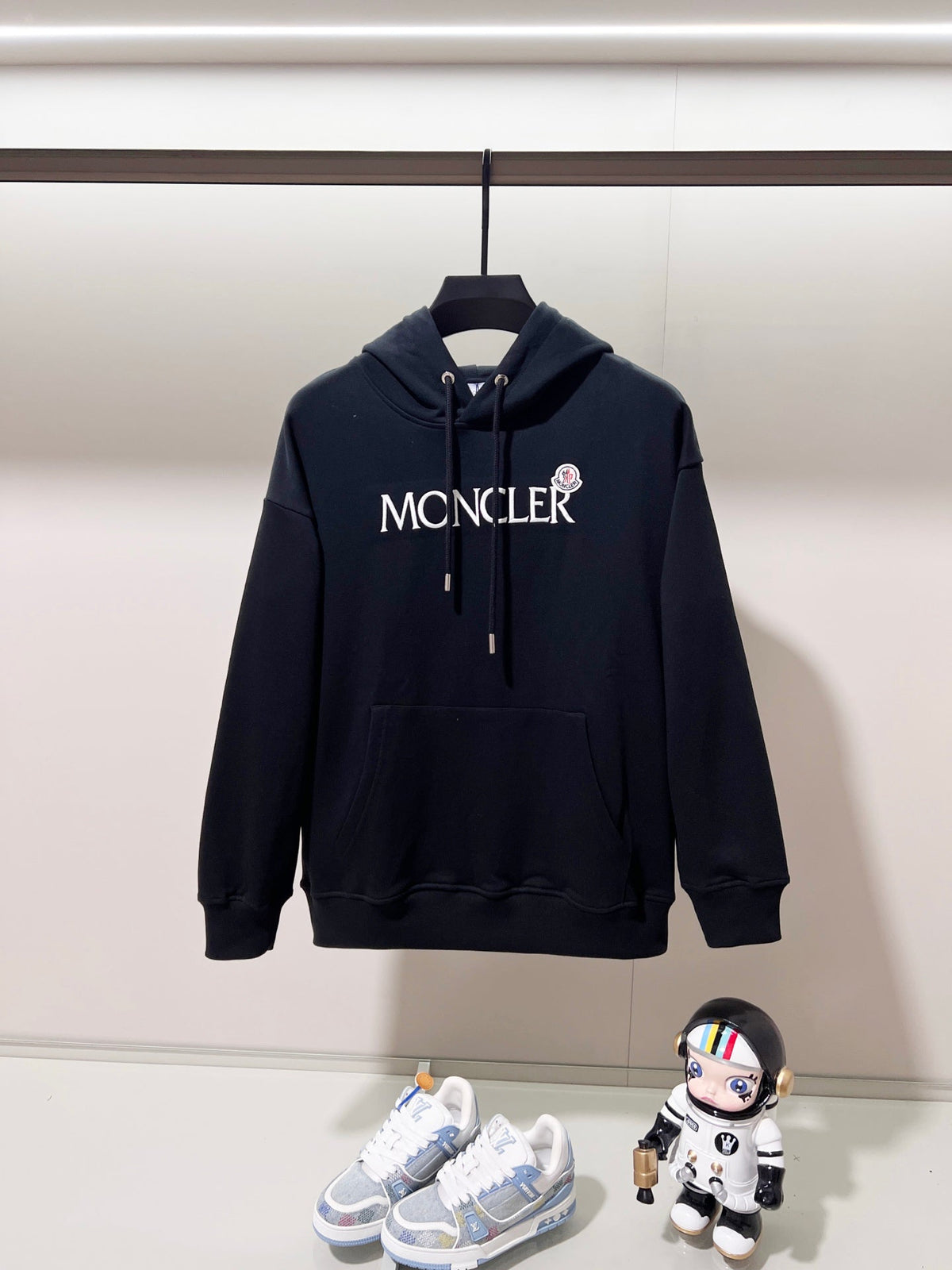 Classic Fit Hoodie-1078