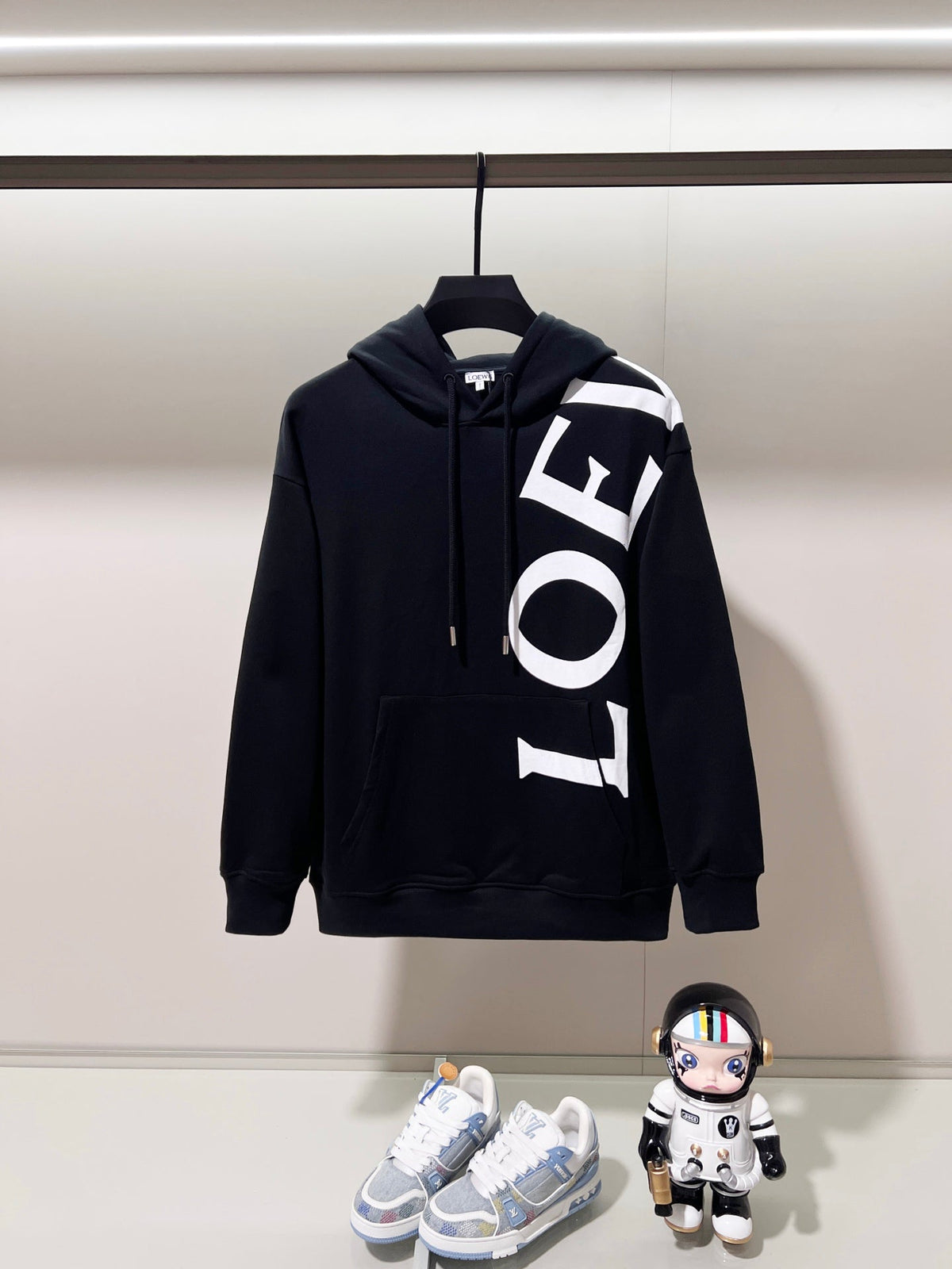Classic Fit Hoodie-1092