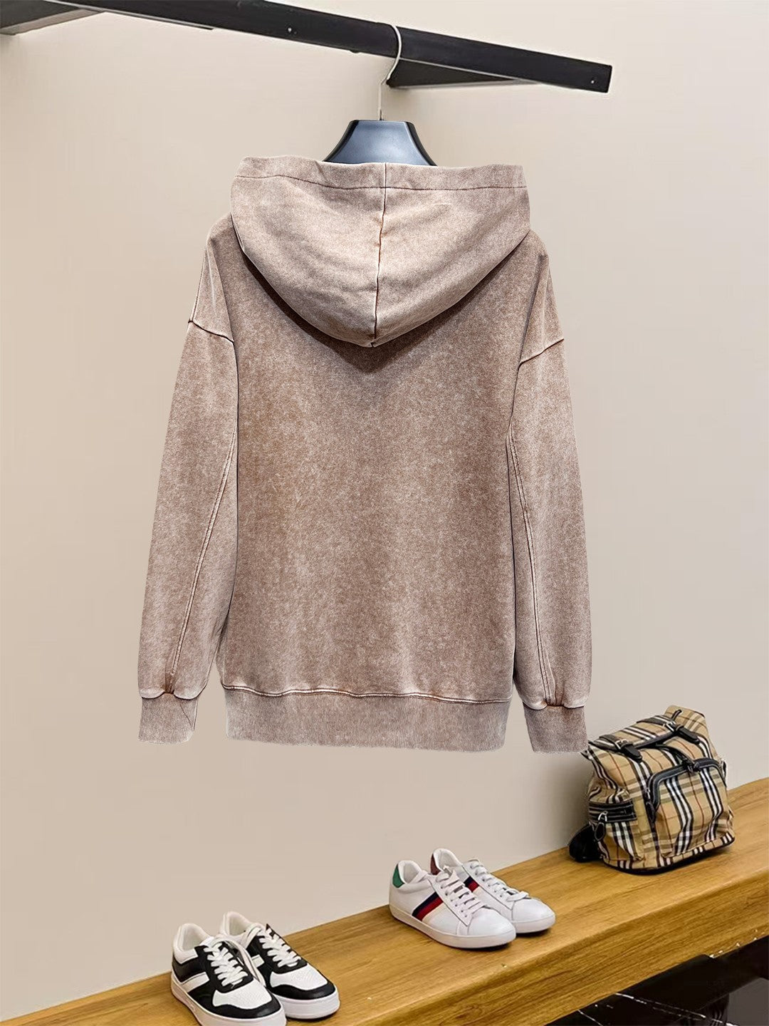 Classic Fit Hoodie-1049