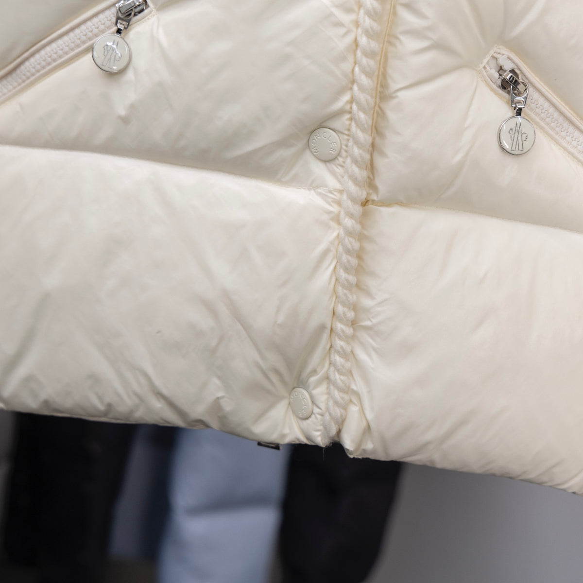Ultra-Light Winter Puffer β111