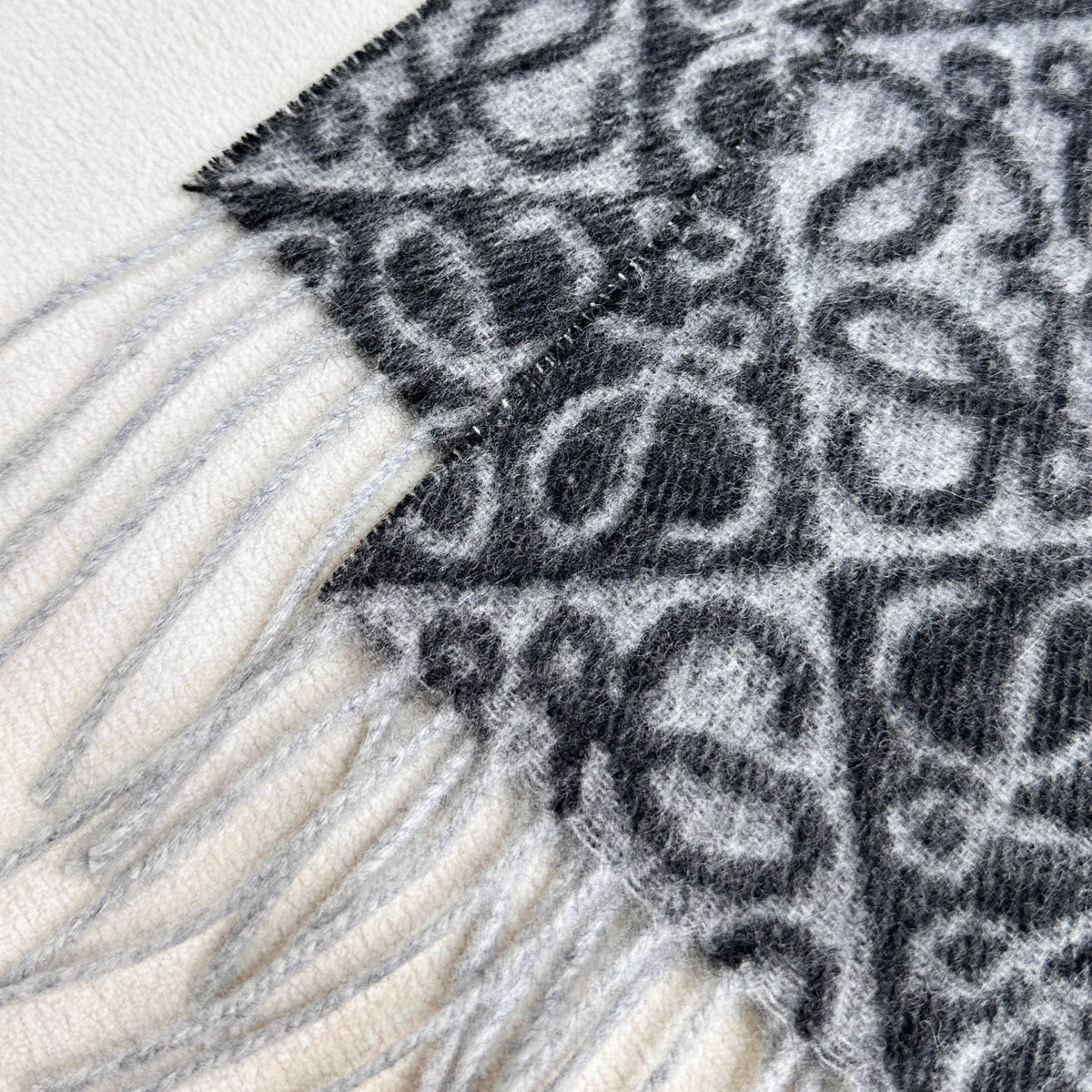 New 2026 Scarf Collection-5