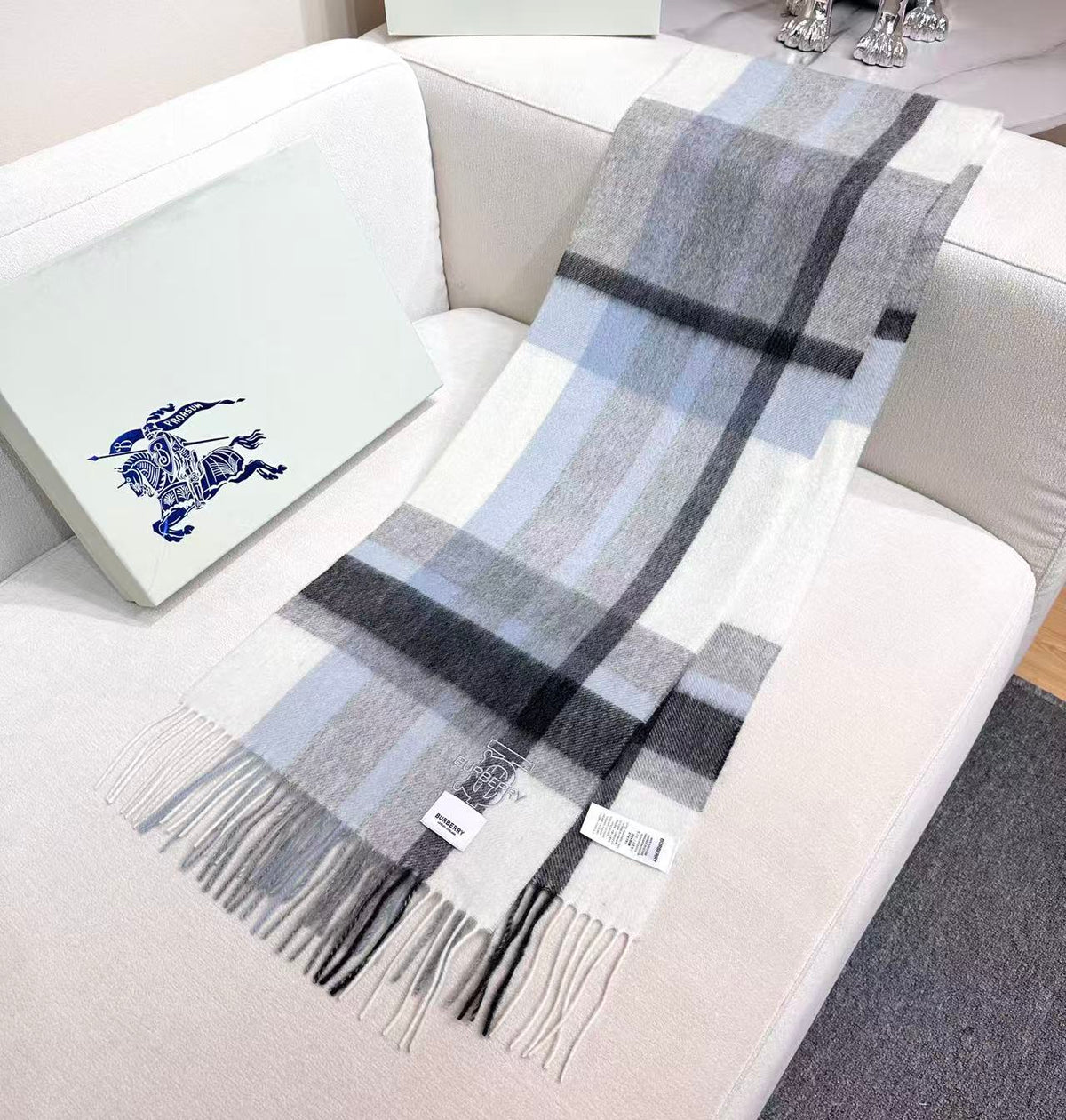 New 2026 Scarf Collection-18