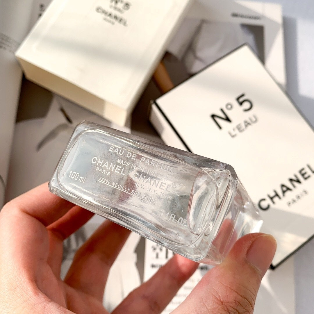 White No. 5 Eau de Parfum for Women