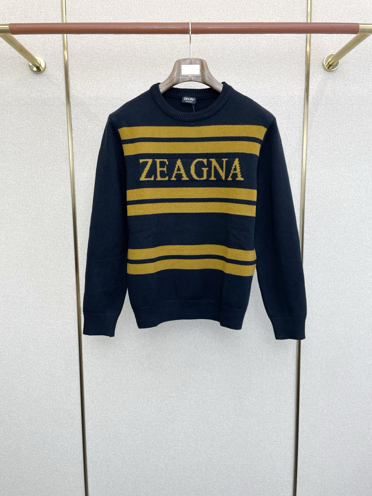 Classic Fashion Sweater-124