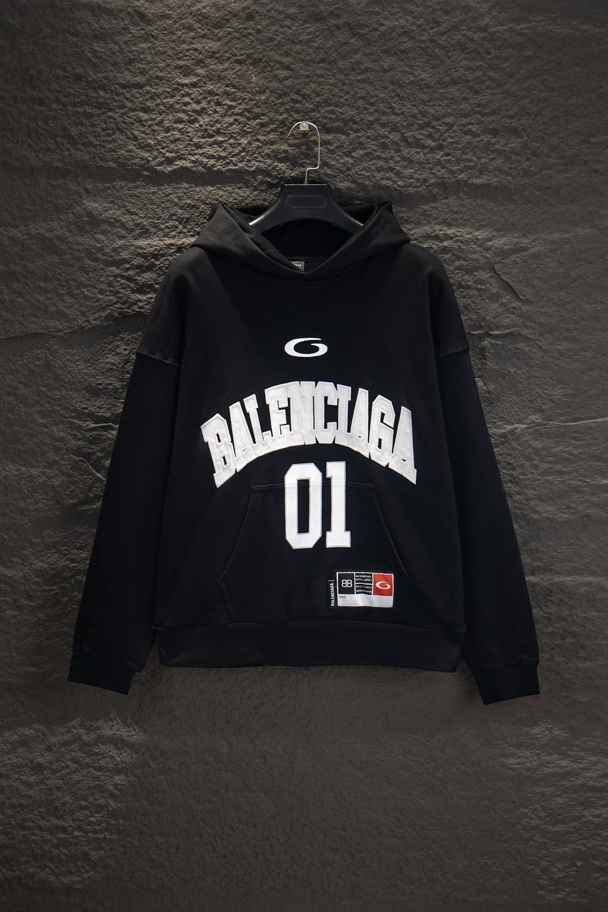 Classic Fit Hoodie-1009