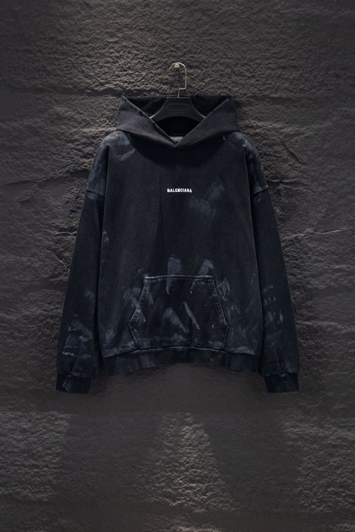 Classic Fit Hoodie-1016