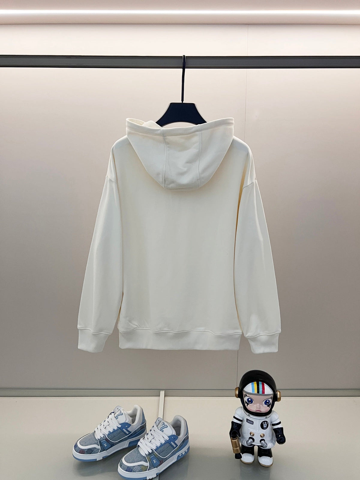Classic Fit Hoodie-1028