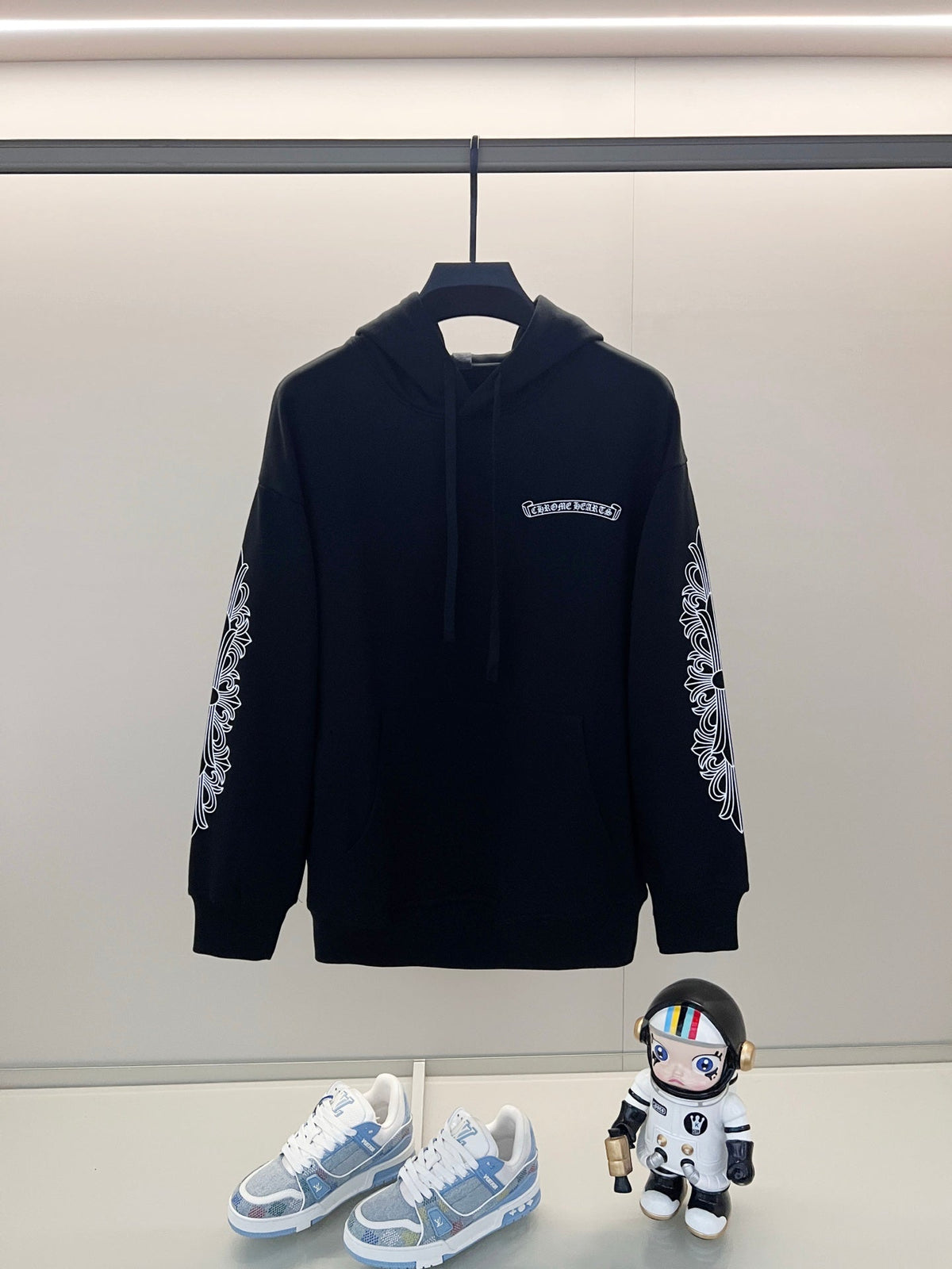 Classic Fit Hoodie-1036