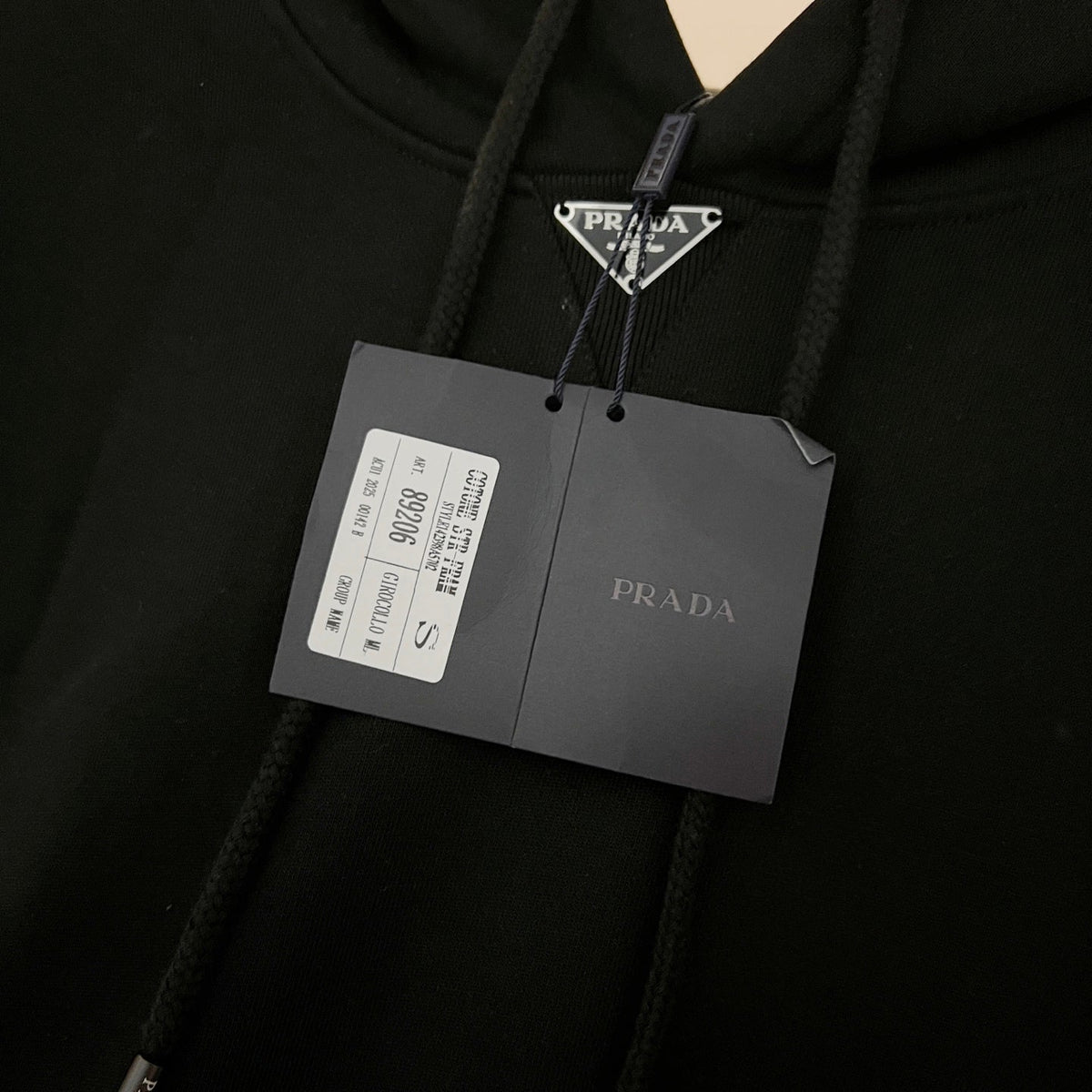 Classic Fit Hoodie-1052