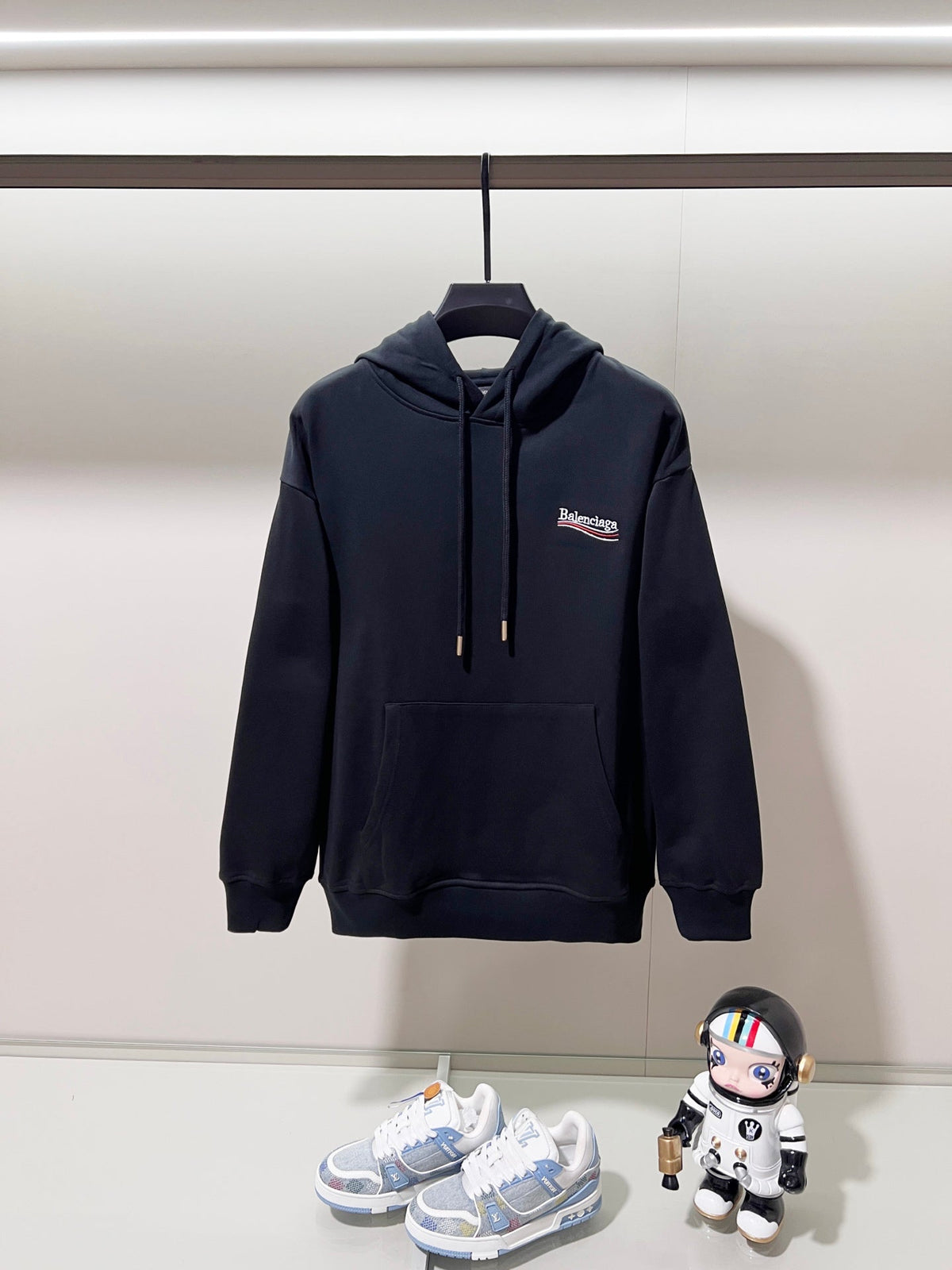 Classic Fit Hoodie-1069