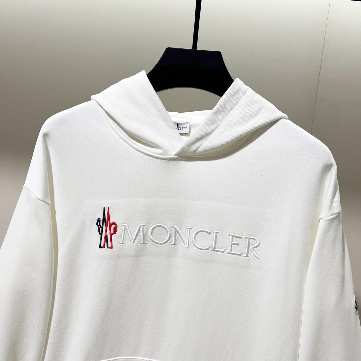 Classic Fit Hoodie-1075