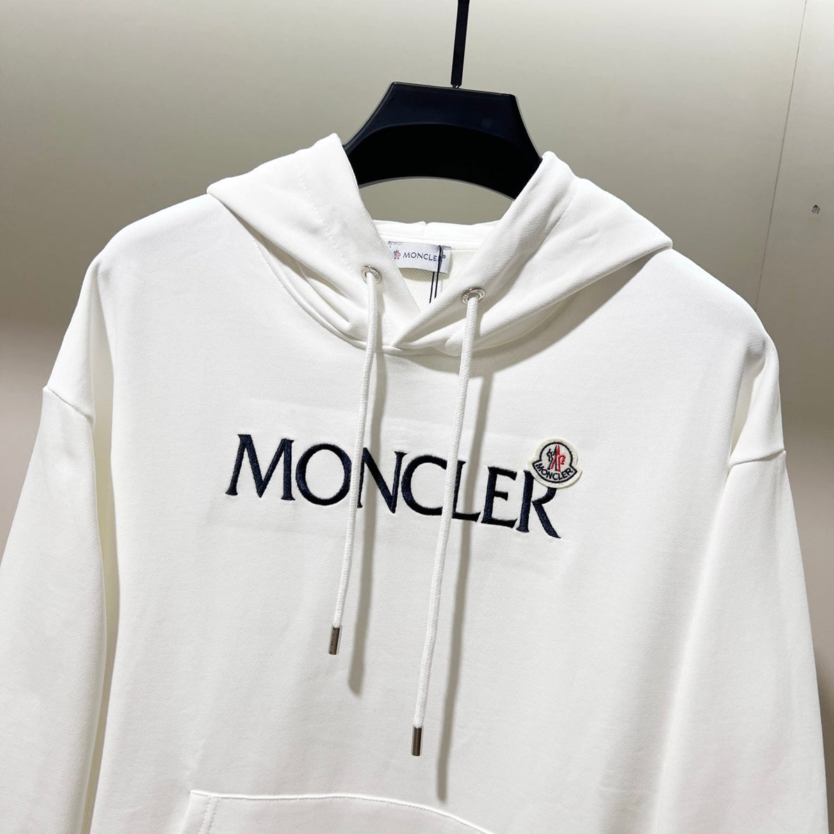 Classic Fit Hoodie-1077