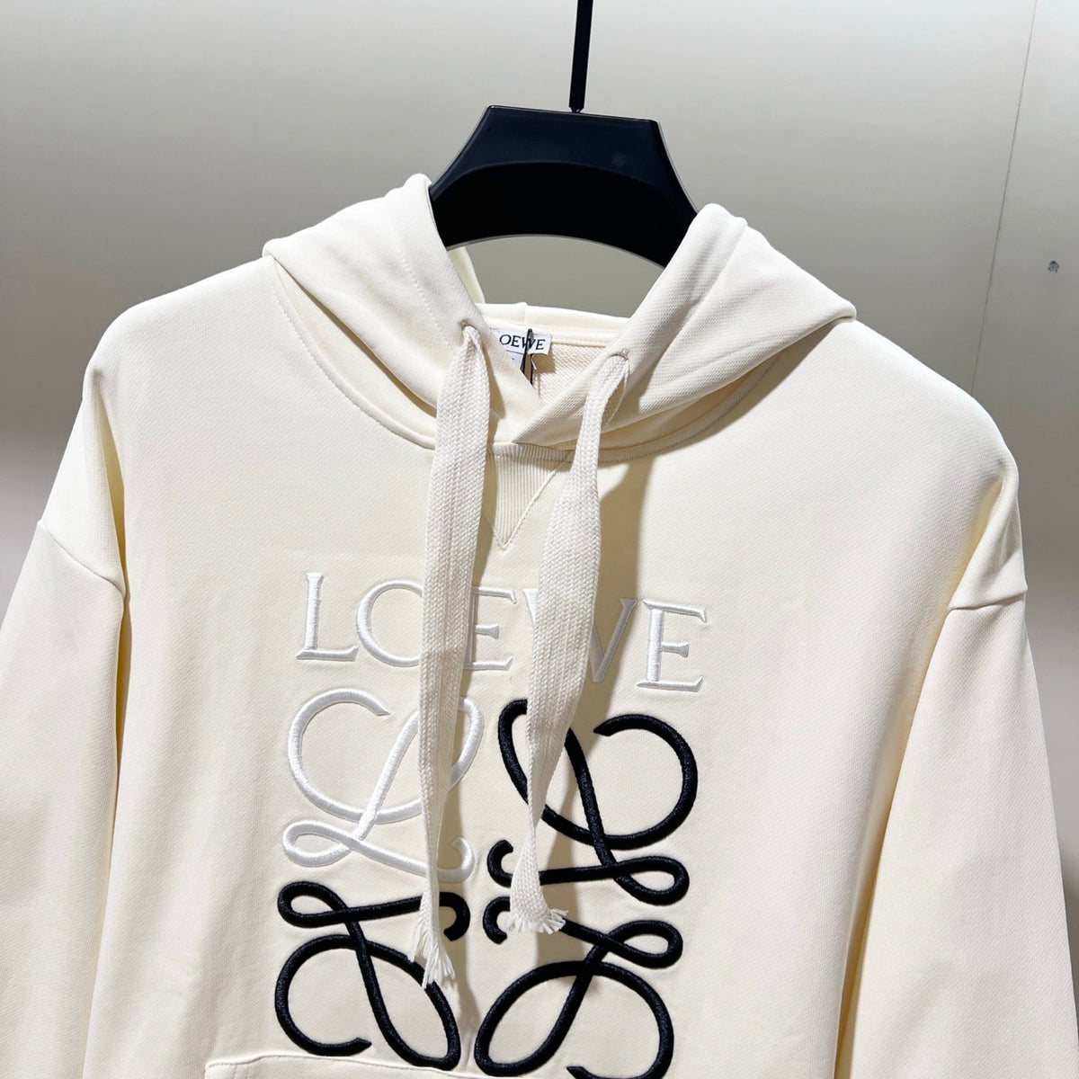 Classic Fit Hoodie-1084