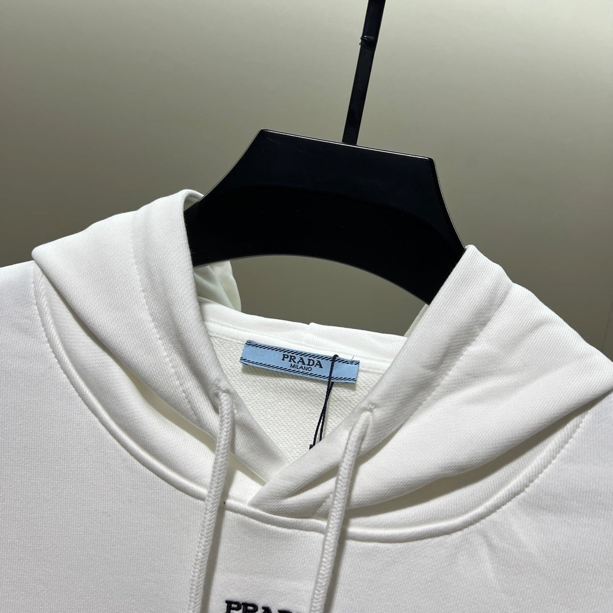 Classic Fit Hoodie-1109