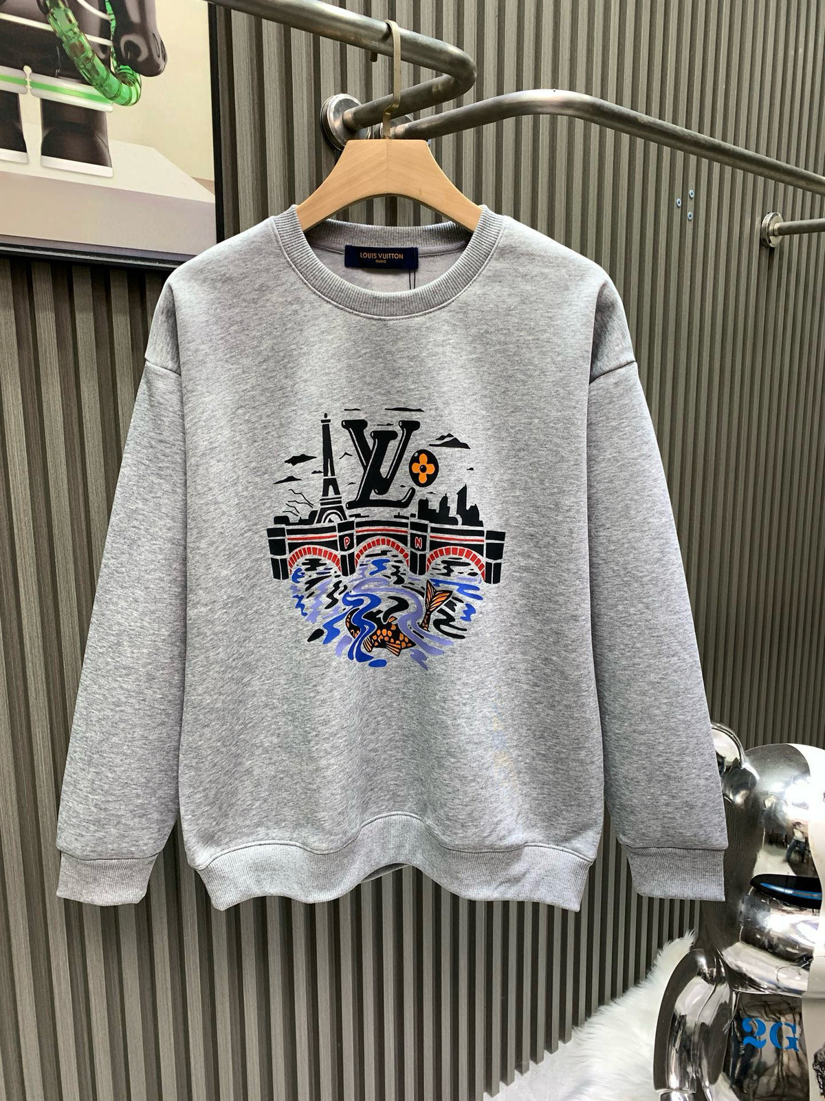 Classic Fit Hoodie-1002